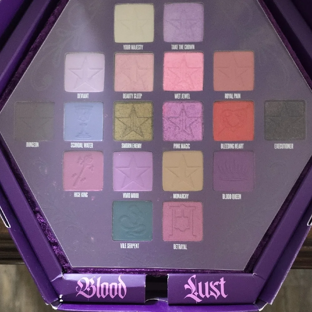 Jeffree Star Blood Lust Eyeshadow Palette - Purple and Pink Shades